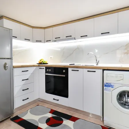 Legend 3 Apartment *